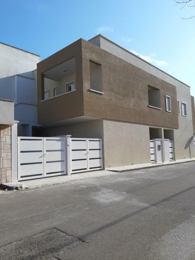 Appartamenti Le Vie Di Omero Torre dell'Orso Exterior foto